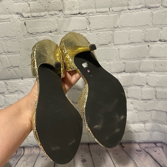 Steve Madden Treason gold peep toe heels size 8M - Picture 4 of 6